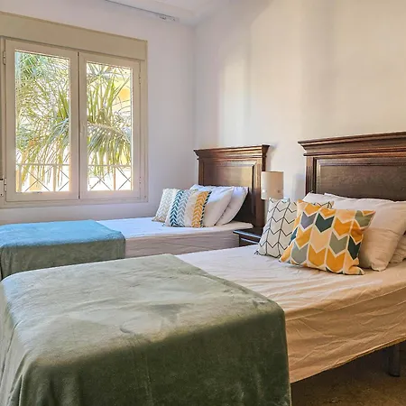 דירה Three Bedroom In Chapas מארבלה