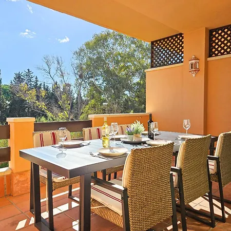 דירה Three Bedroom In Chapas מארבלה