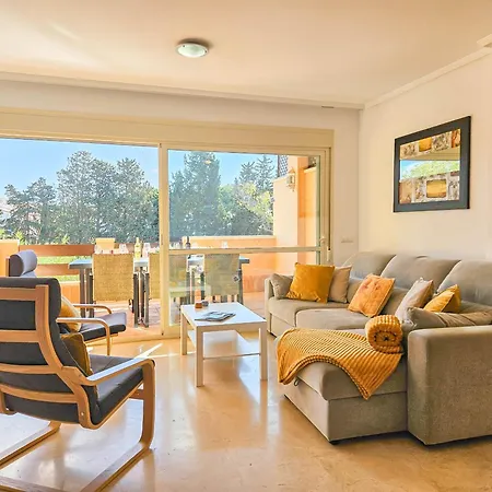 Three Bedroom In Chapas מארבלה